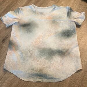 Lululemon short sleeve shirt